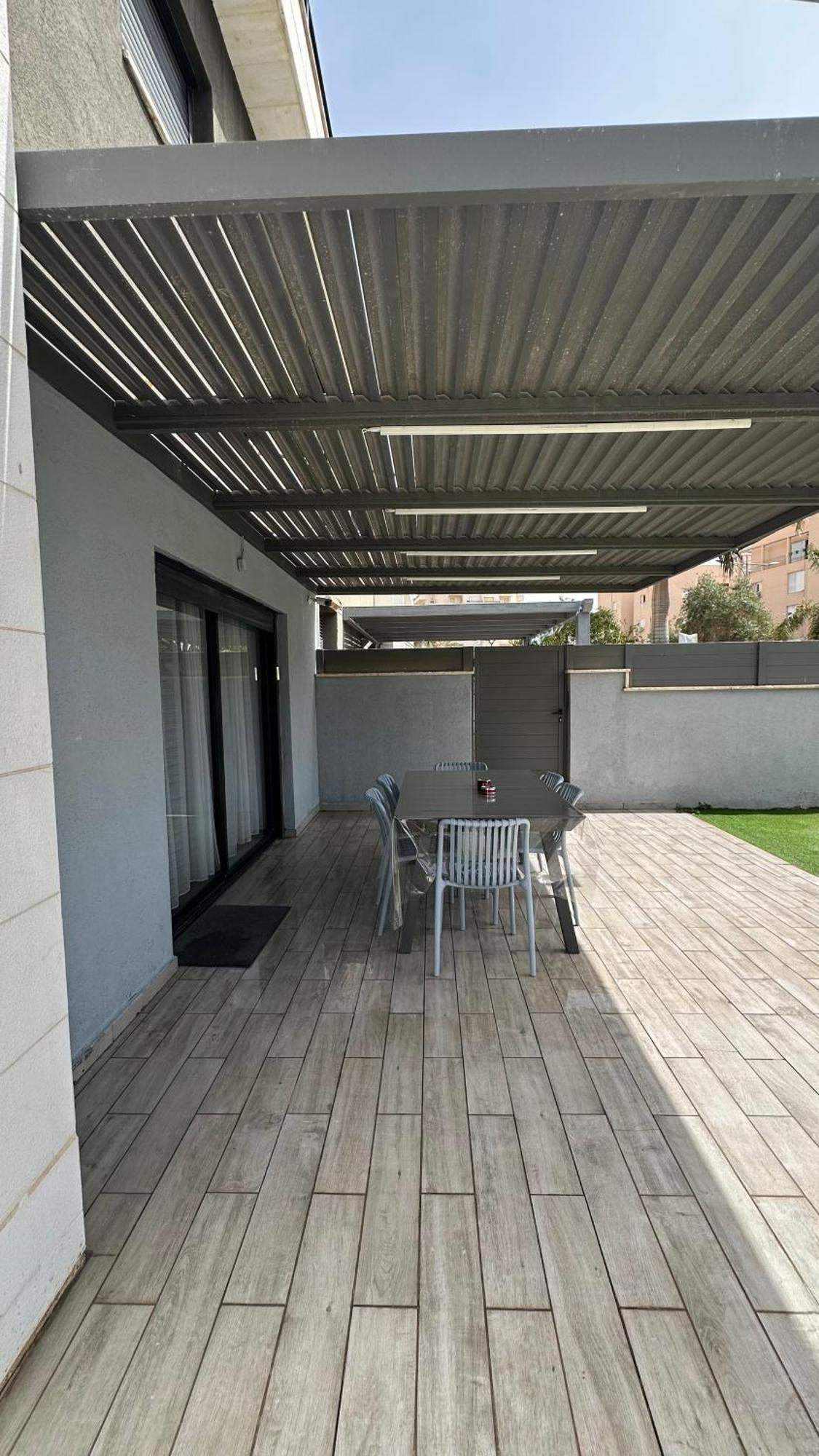 Appartamento Luxury Garden Floor Eilat Esterno foto