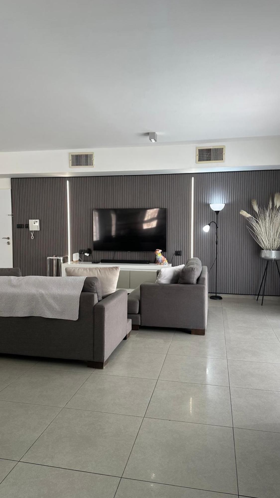 Appartamento Luxury Garden Floor Eilat Esterno foto